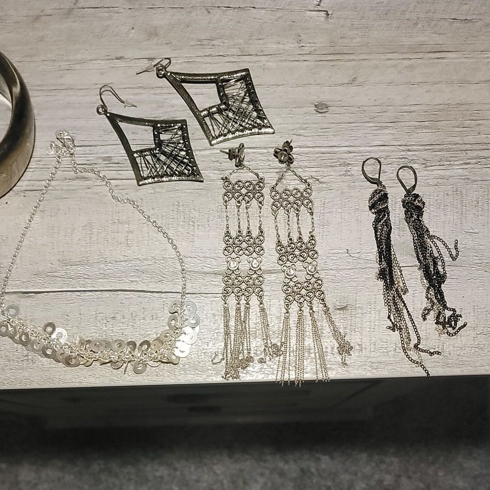 Elegant Silver and Black Jewelry Set